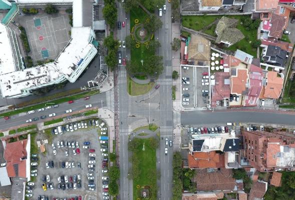 Av. Solano (Cuenca, Ecuador)